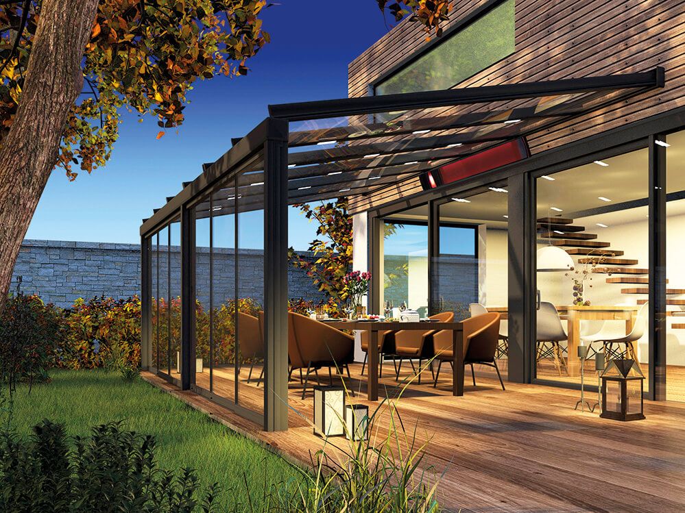 Wintergarten mit Markise